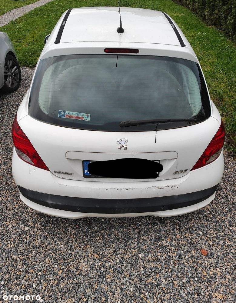 Peugeot 207 - 3
