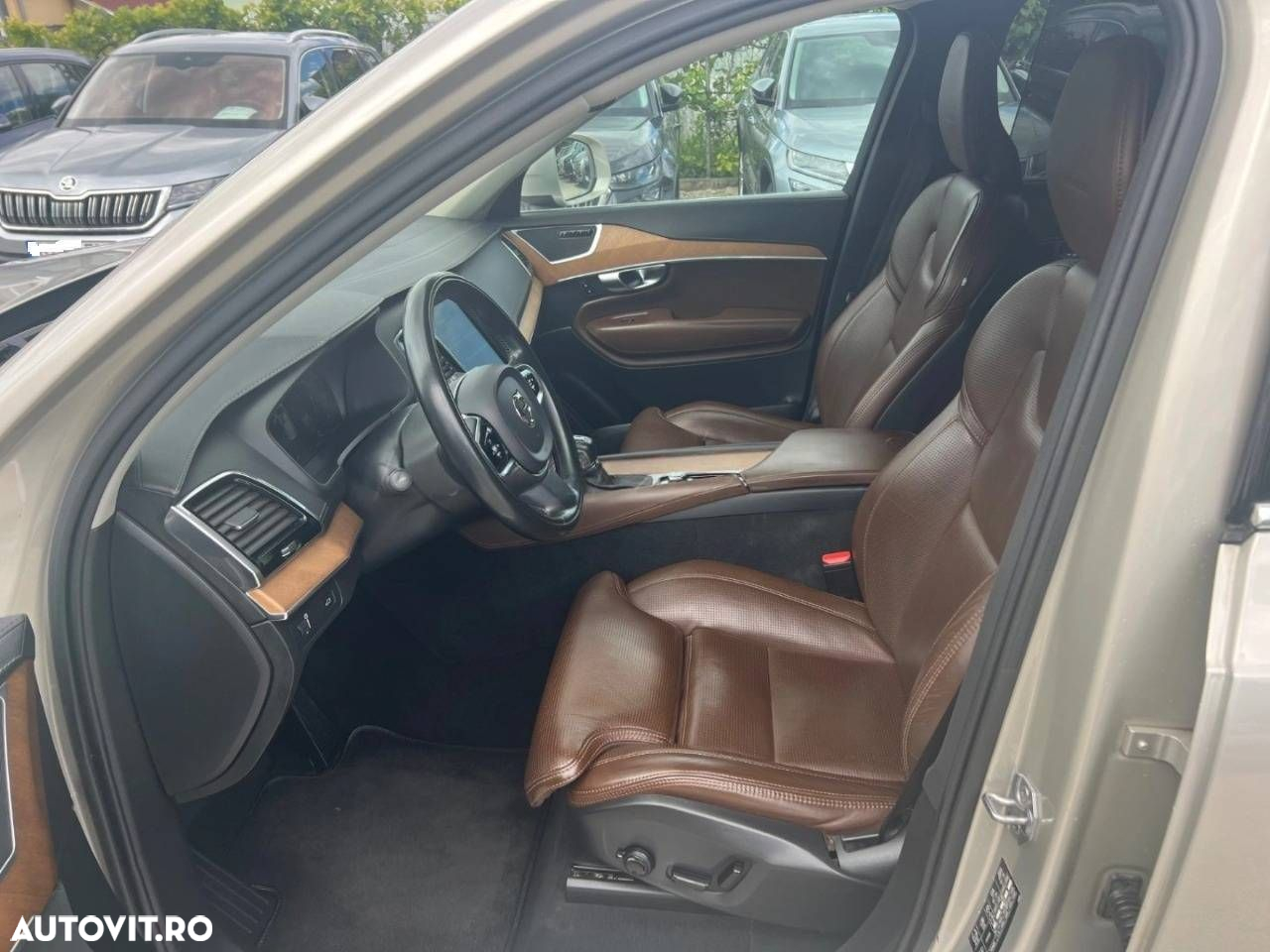 Volvo XC 90 - 7