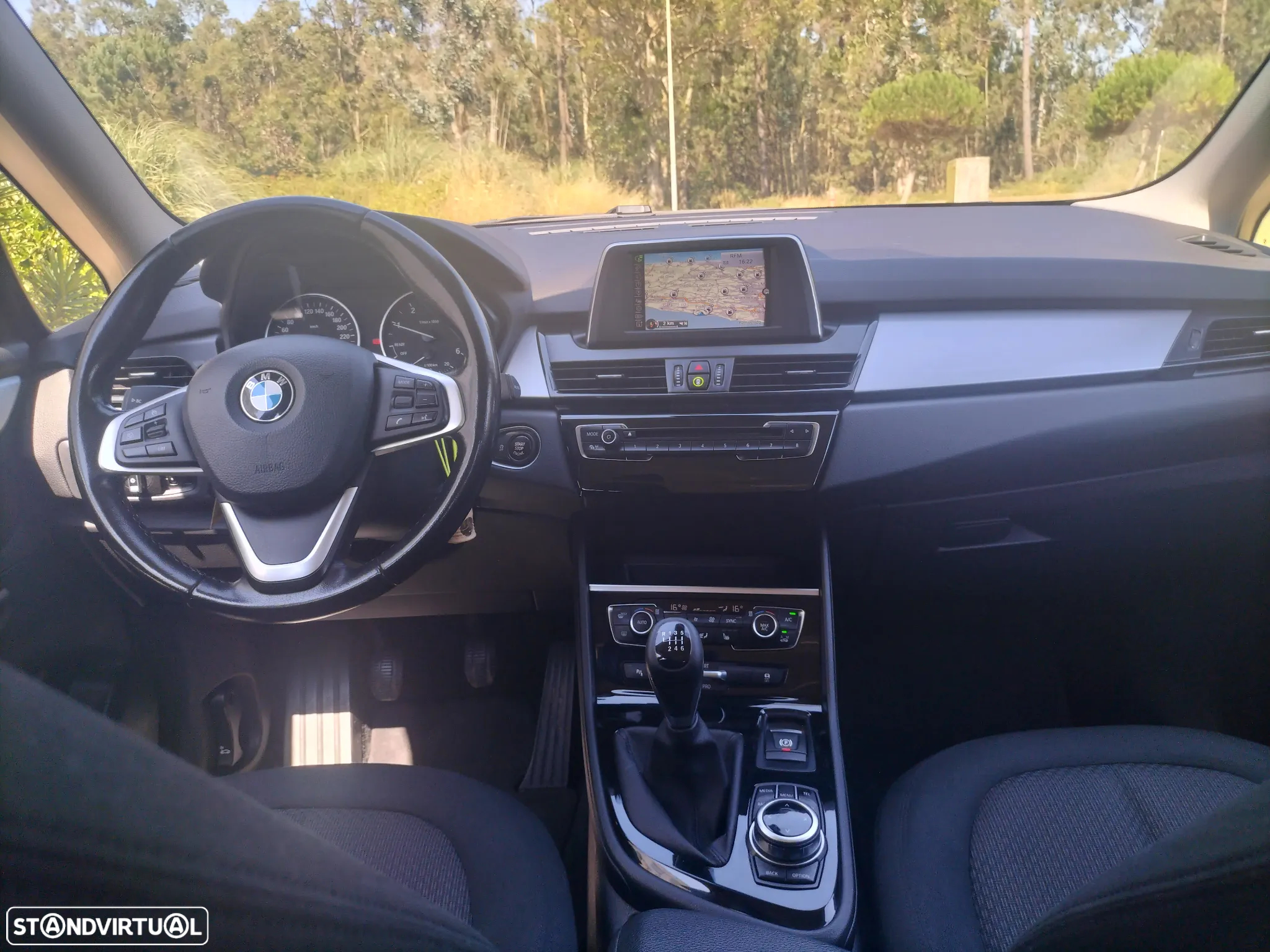BMW 216 Gran Tourer - 5
