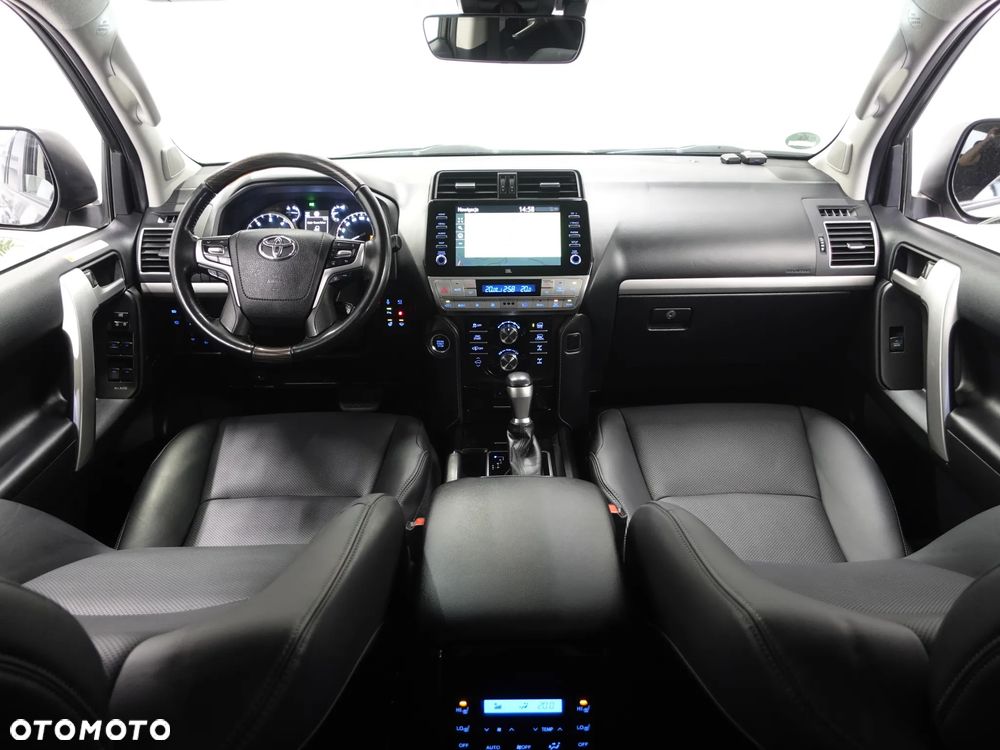 Toyota Land Cruiser 2.8 D-4D Automatik Executive - 24