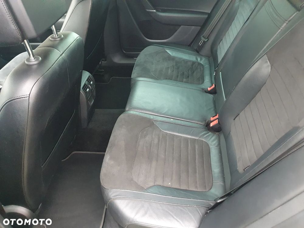 Volkswagen Passat - 14