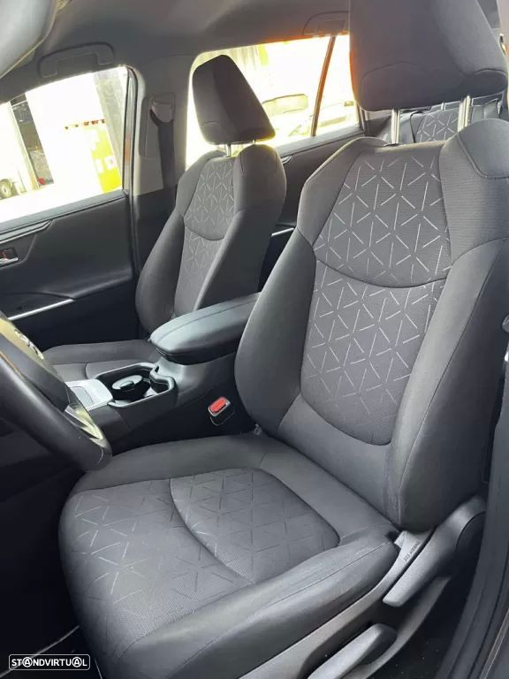 Toyota RAV4 2.5 HDF Comfort - 4