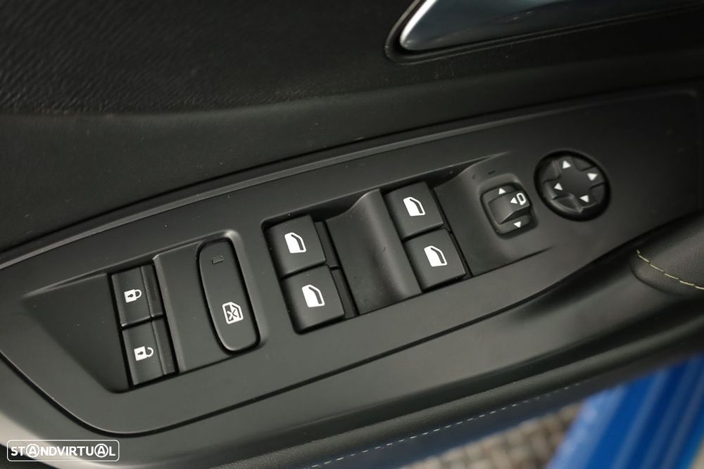Peugeot 308 1.2 PureTech GT EAT8 - 19