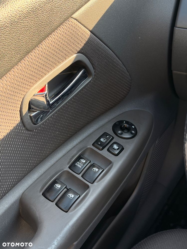 Kia Rio - 11