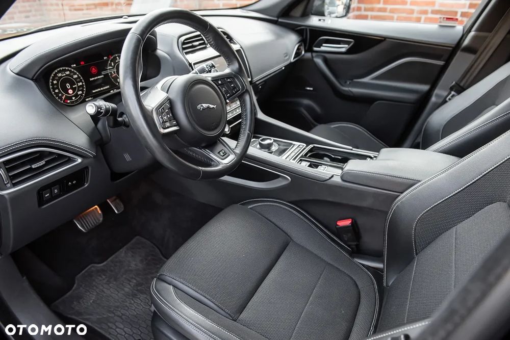 Jaguar F-Pace 2.0 i4D AWD R-Sport - 15