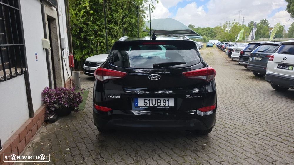 Hyundai Tucson 1.7 CRDi Premium - 10