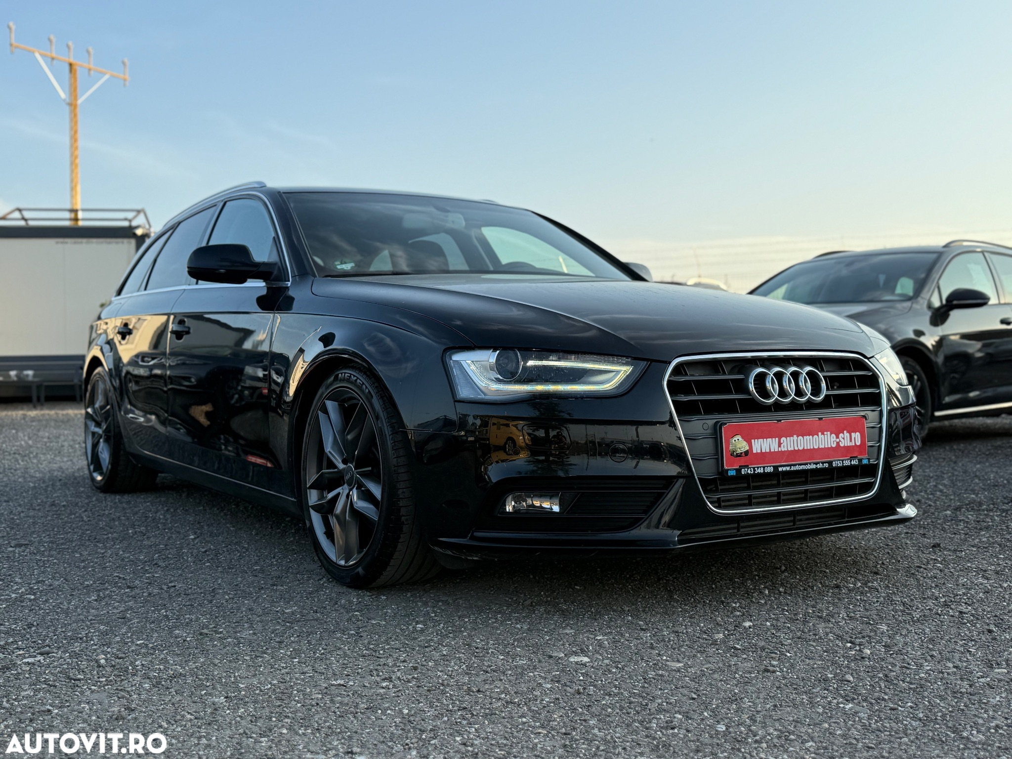 Audi A4 Avant 2.0 TDI DPF multitronic S line Sportpaket - 3