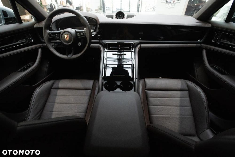 Porsche Panamera 4 - 20