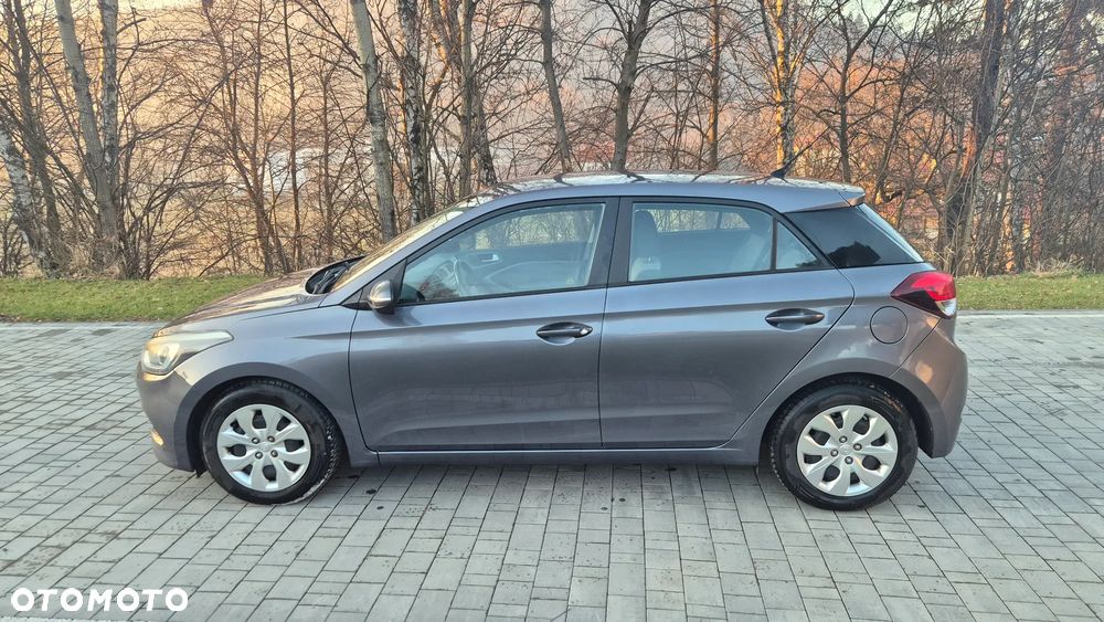 Hyundai i20 1.2 Intro Edition - 16