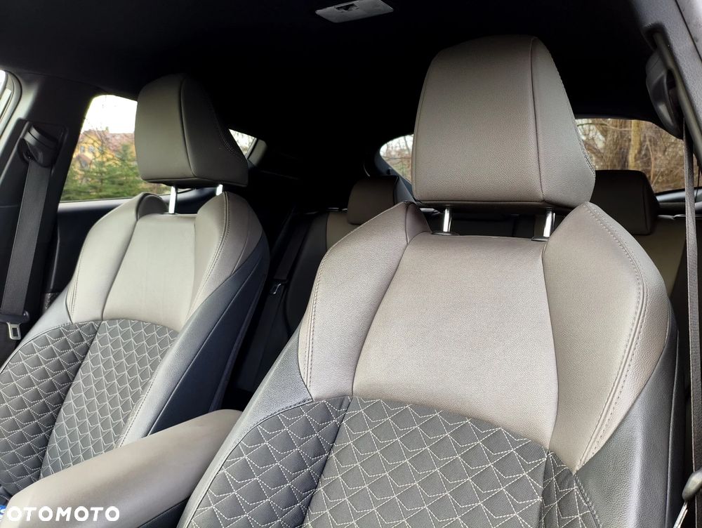 Toyota C-HR Style Selection - 6