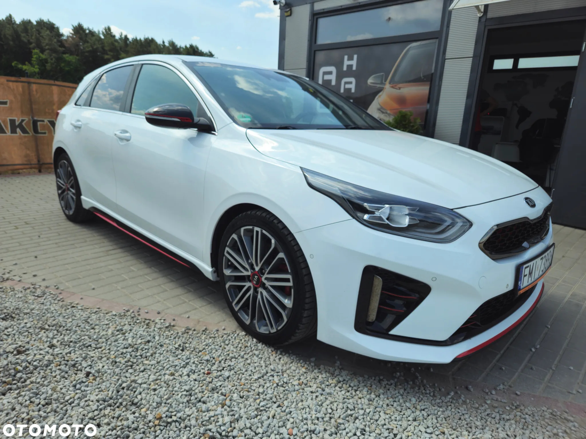 Kia Ceed 1.6 T-GDI GT - 11