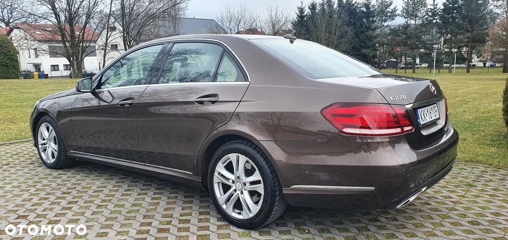 Mercedes-Benz Klasa E 220 CDI BlueEff Avantgarde - 18