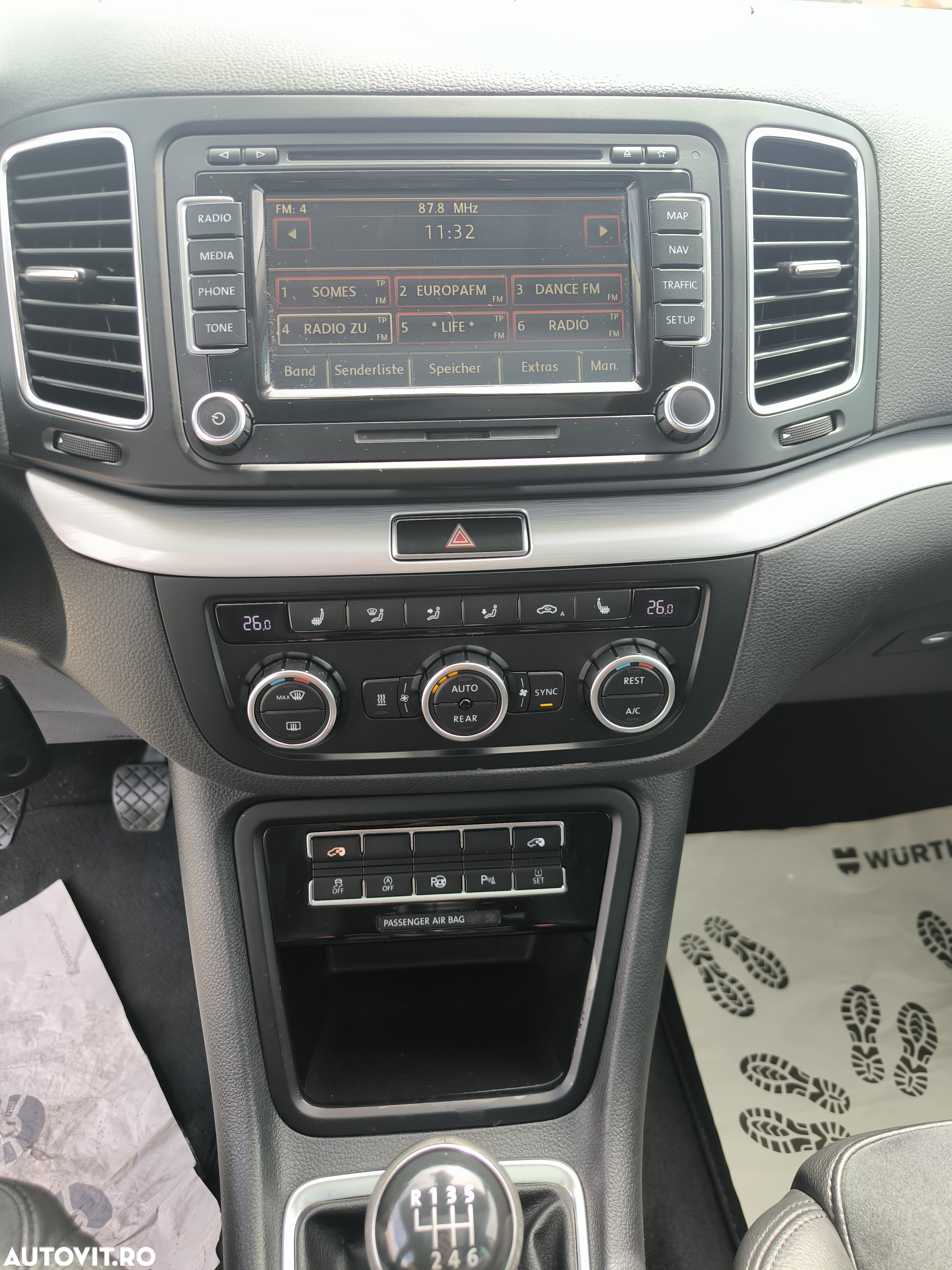 Volkswagen Sharan 2.0 TDI 4MOTION Blue Motion Life - 10
