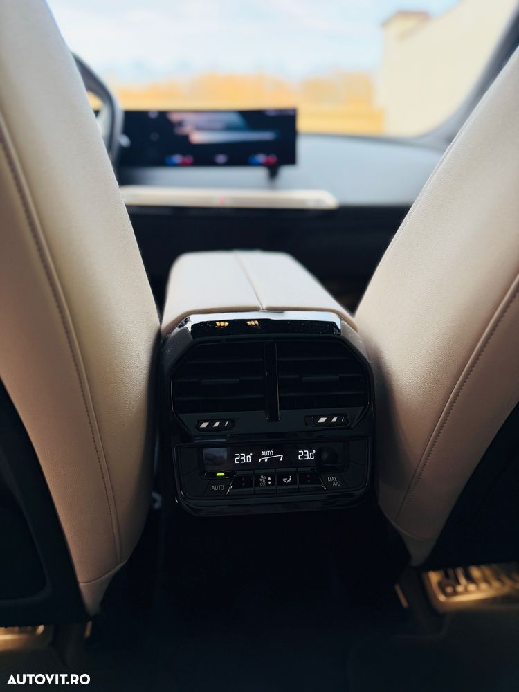 BMW iX 2022 — imagine 10