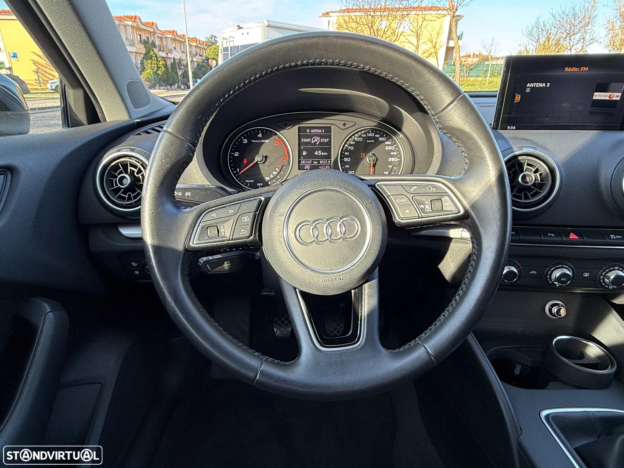 Audi A3 Sportback 1.6 TDI Attraction Ultra - 10