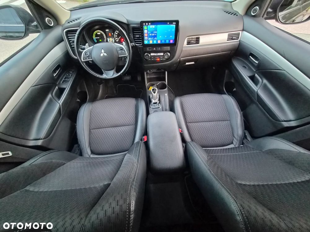 Mitsubishi Outlander 2.0 4WD Top - 6