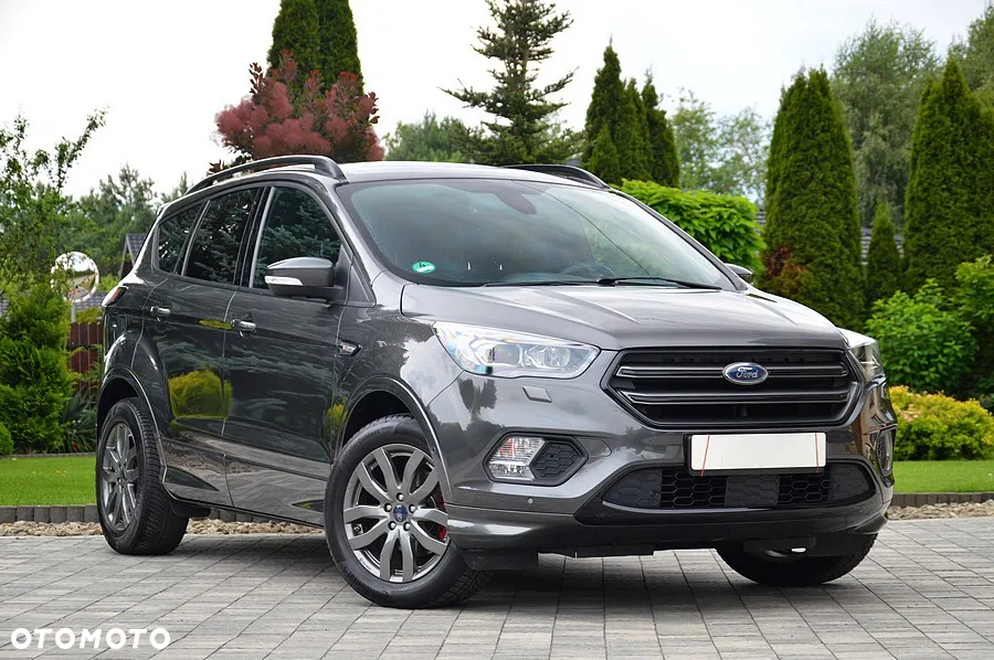 Ford Kuga 1.5 EcoBoost 2x4 ST-Line - 2