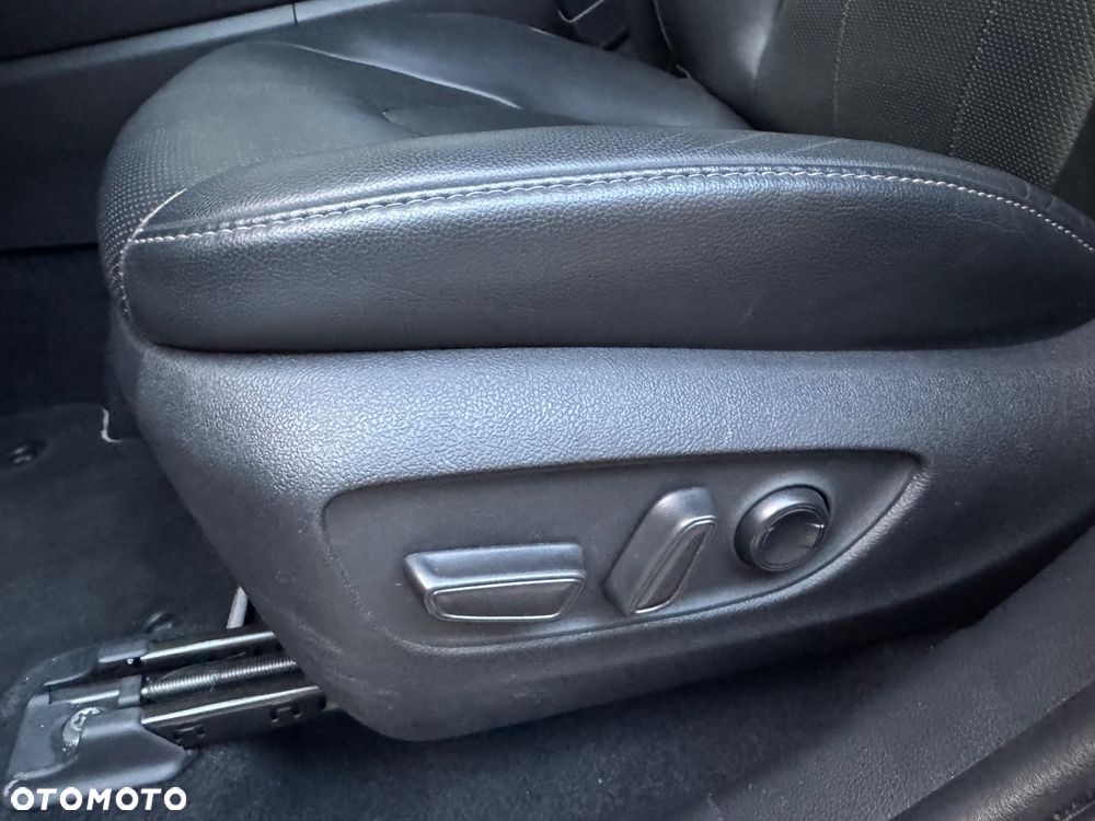 Toyota Highlander 2.5 Hybrid Prestige - 28