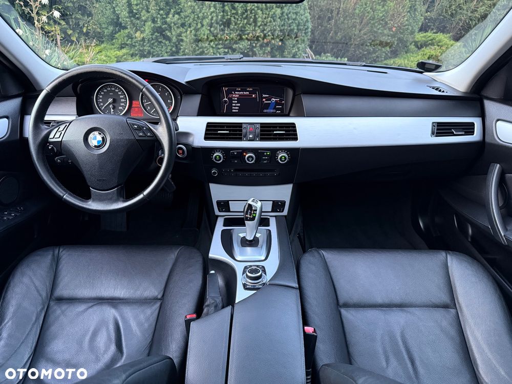 BMW Seria 5 523i Edition Exclusive - 39