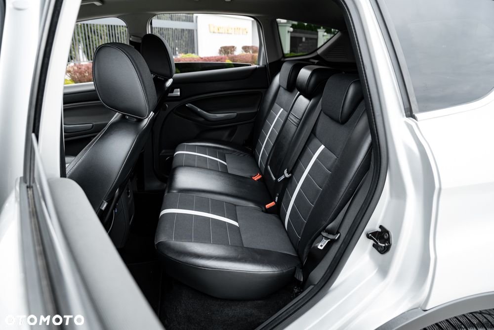 Ford Kuga - 23