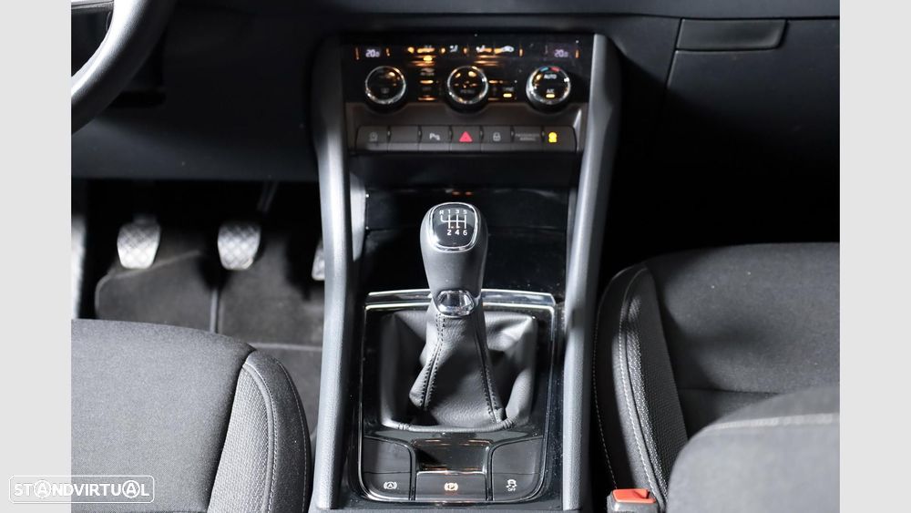 Skoda Karoq 1.0 TSI - 14