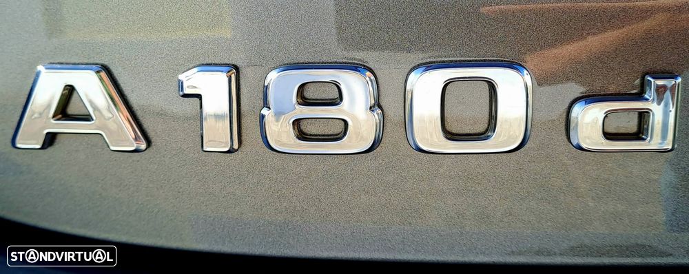 Mercedes-Benz A 180 d AMG Line Aut. - 52