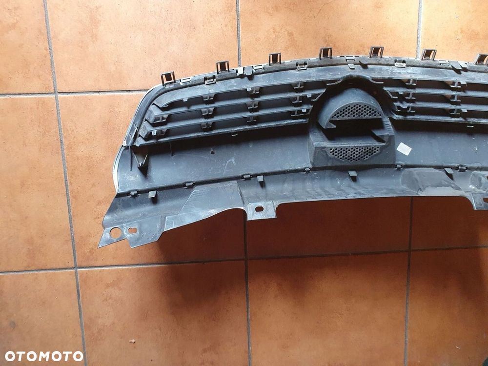 GRILL ATRAPA OPEL ZAFIRA B - 5