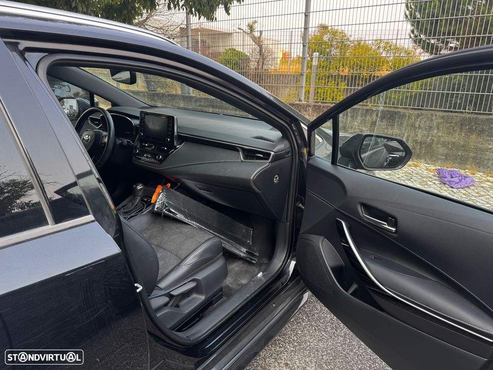 Toyota Corolla Touring Sports 1.8 Hybrid Comfort+P.Sport - 17
