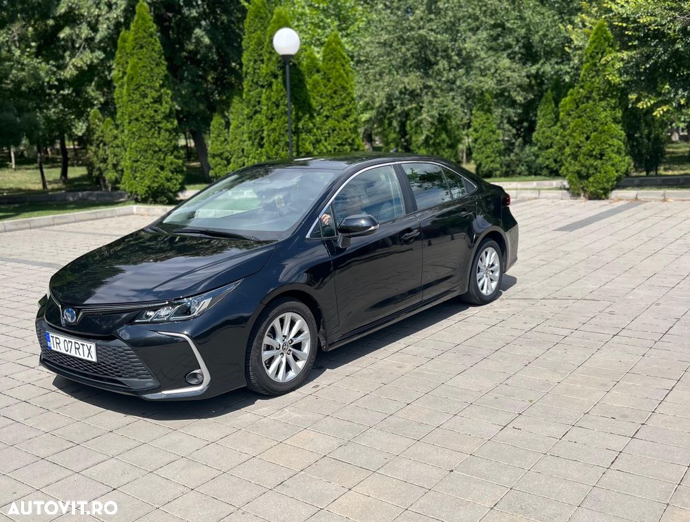 Toyota Corolla - 1