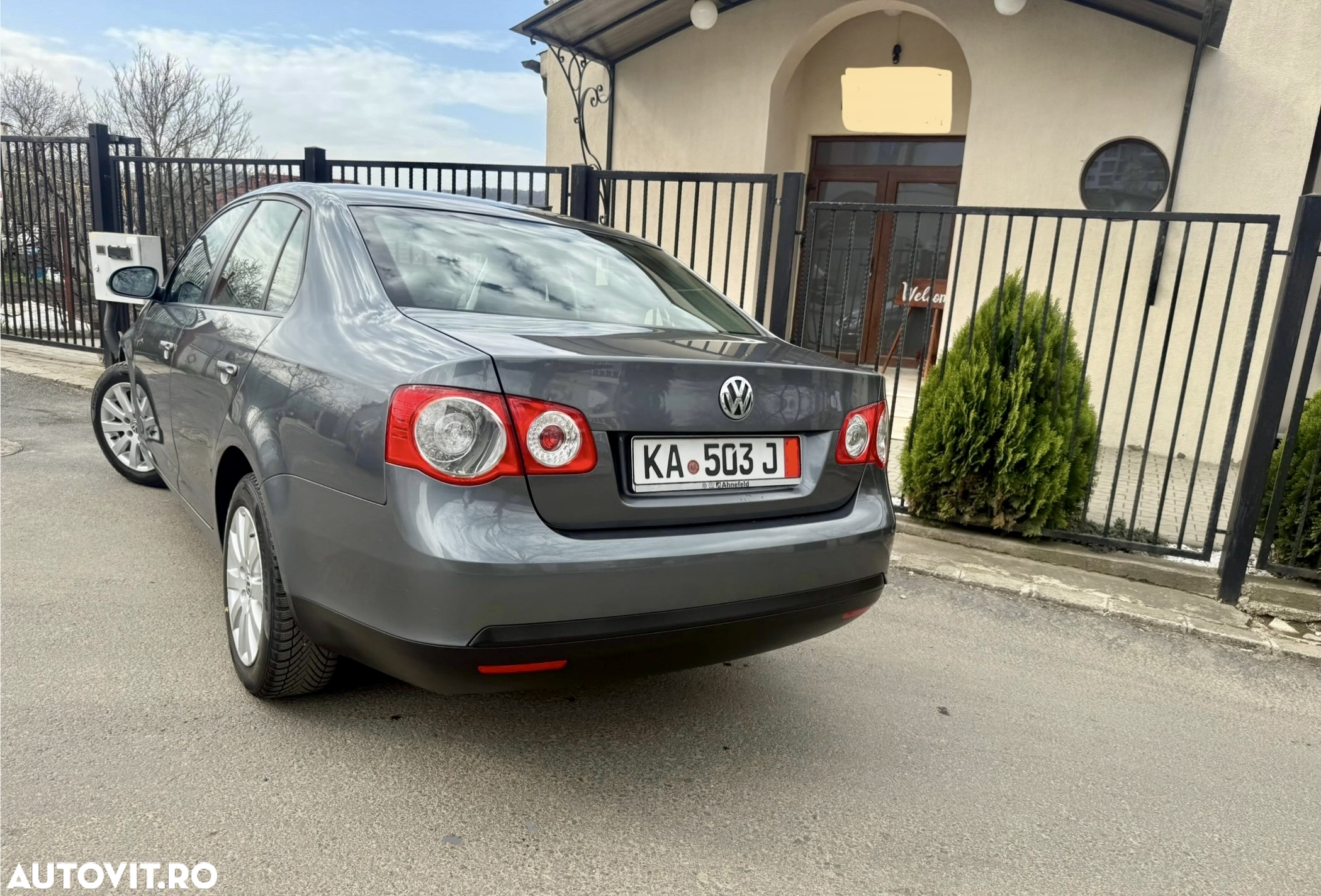 Volkswagen Jetta 1.6 Trendline - 12