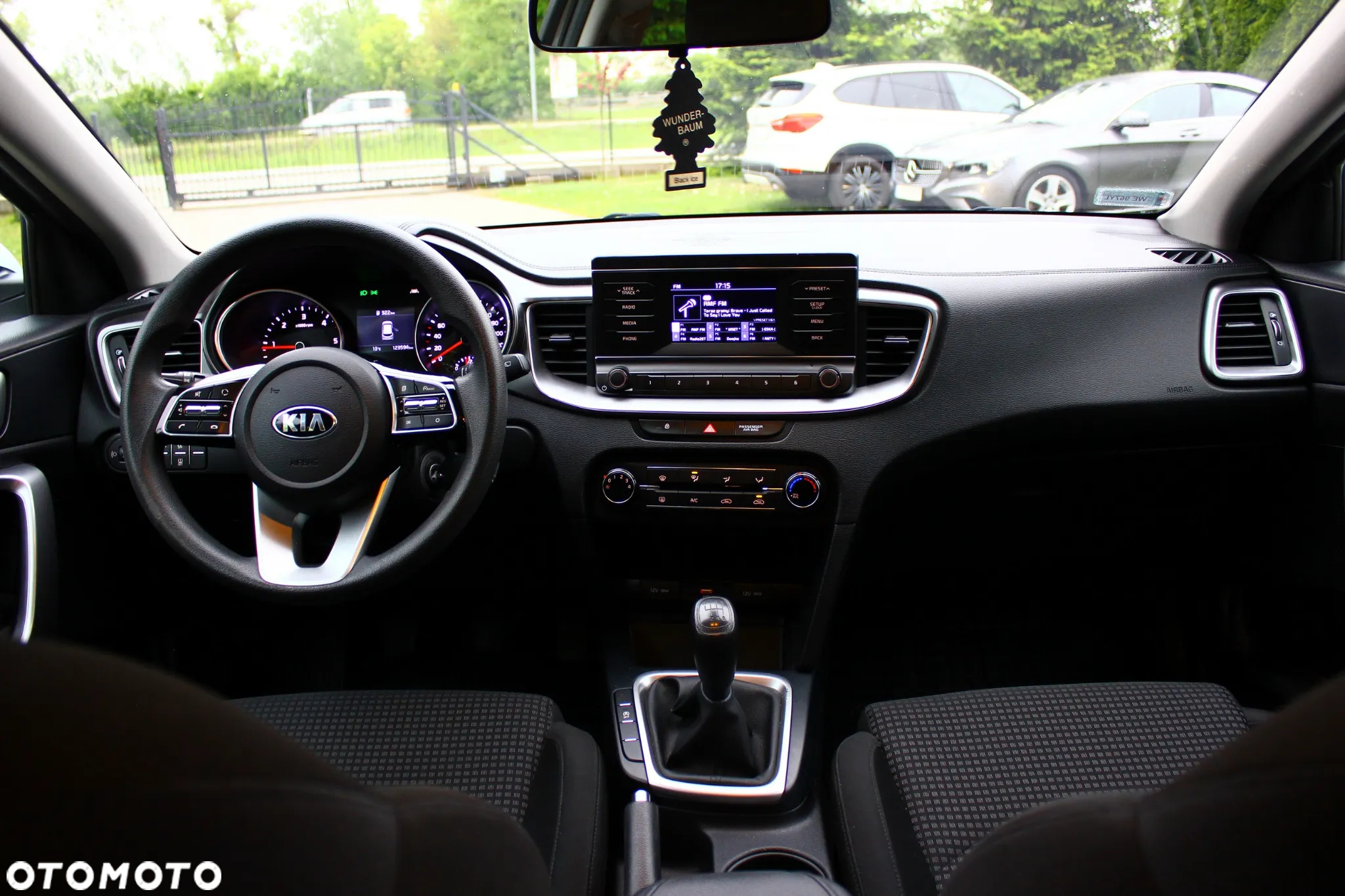 Kia Ceed 1.6 CRDi SCR S - 36