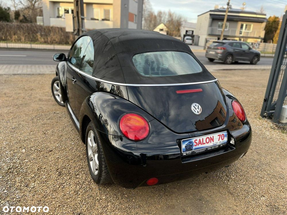 Volkswagen New Beetle - 4