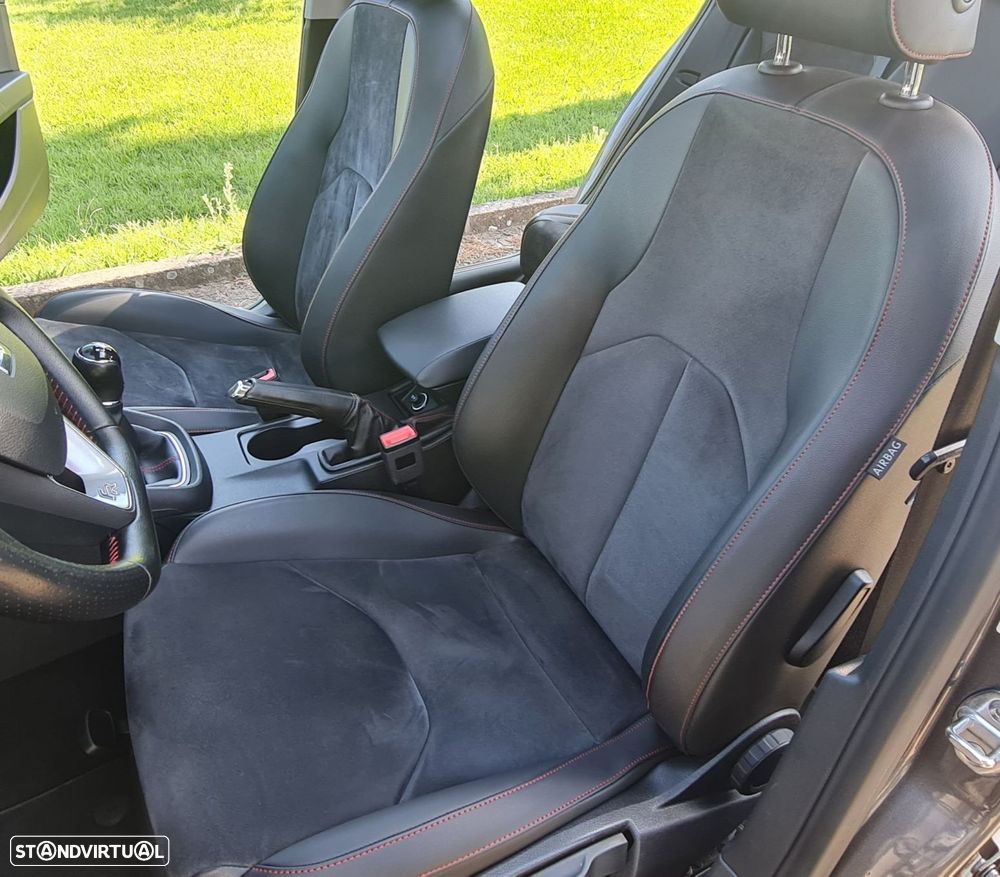 SEAT Leon ST 2.0 TDI FR S/S - 26