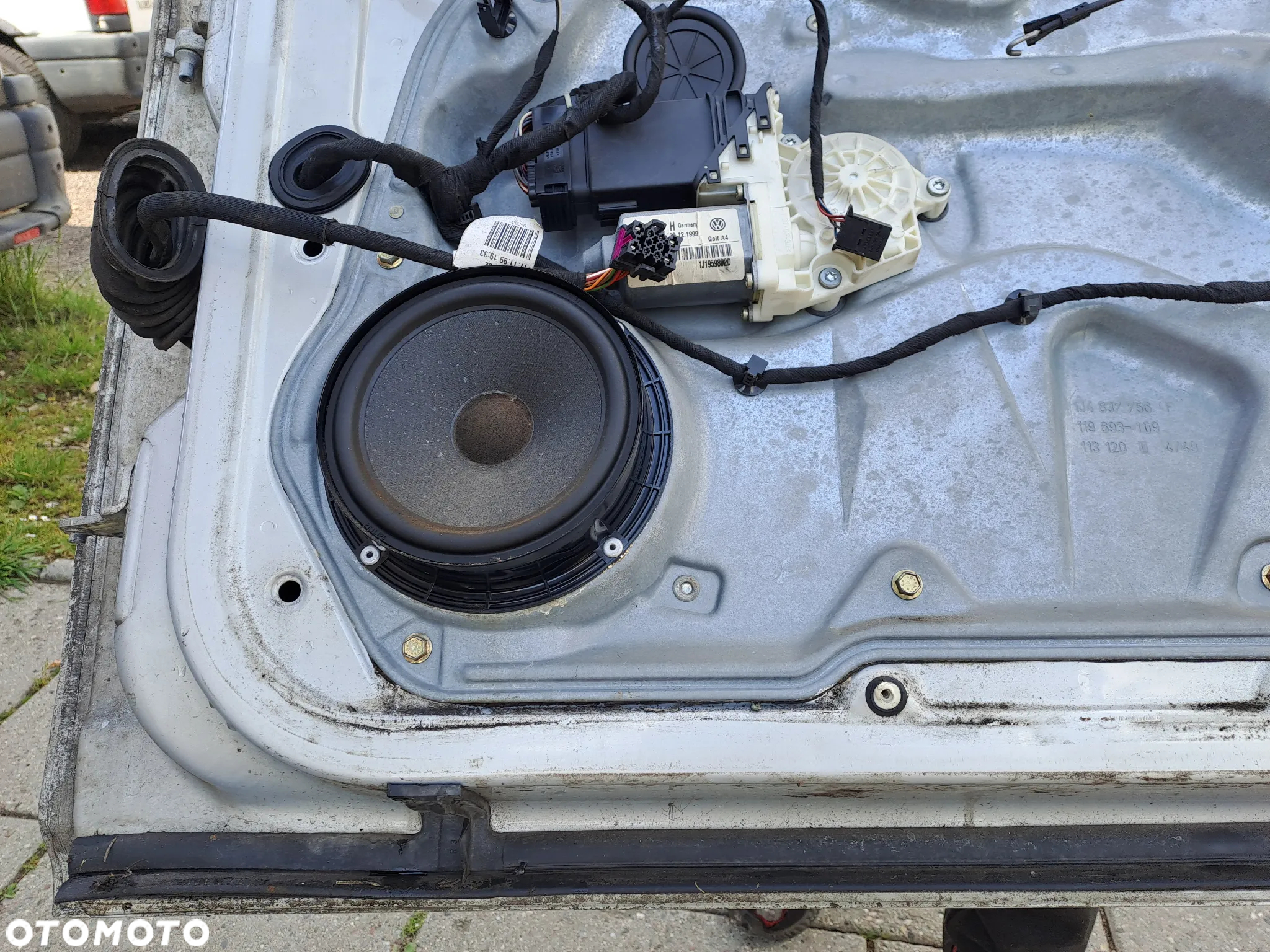 Volkswagen Golf IV 5D drzwi kompletne klapa kod lakieru LB7Z i inne - 13
