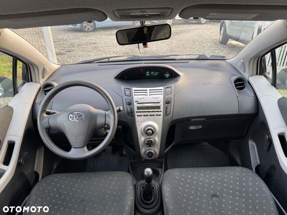 Toyota Yaris 1.0 Terra A/C - 16