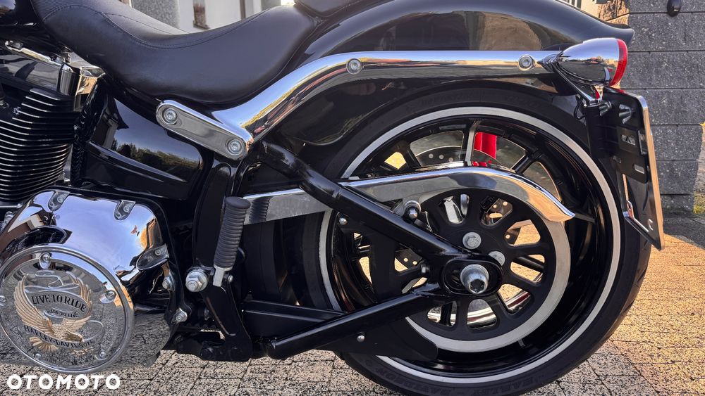 Harley-Davidson FXSB Breakout - 8