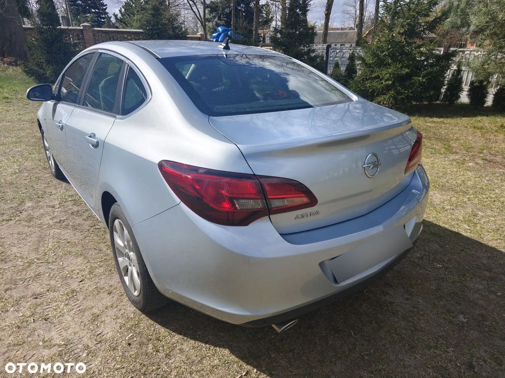 Opel Astra 1.4 T Active EU6 - 2