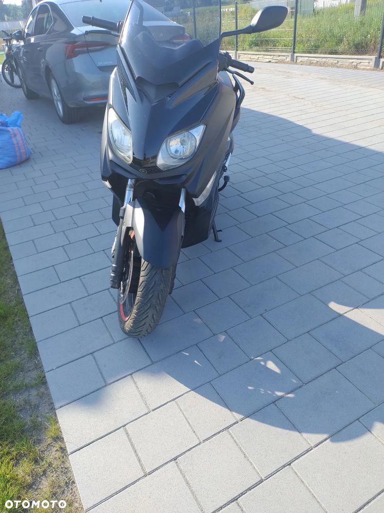Yamaha X-max - 7