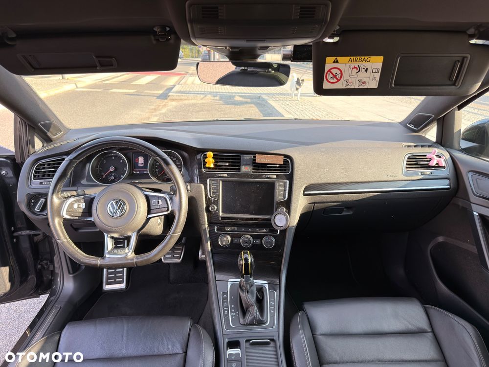 Volkswagen Golf - 14