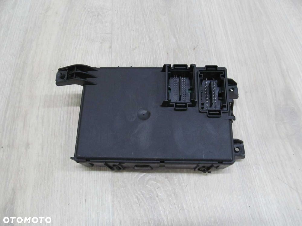 OPEL CORSA D 06-14 SKRZYNKA BEZPIECZNIKOW 13320629 - 2