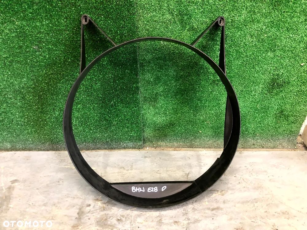 BMW SERII 5 524TD E28 OBUDOWA OSŁONA WENTYLATORA CHŁODNICY 1177474