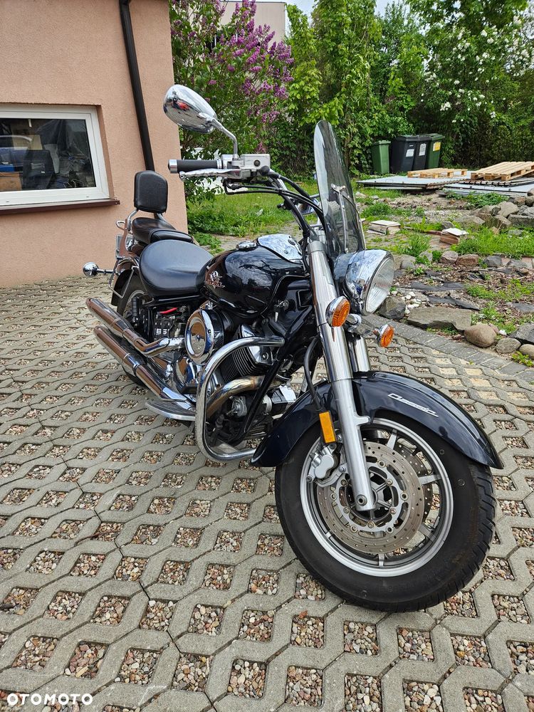 Yamaha XVS - 8