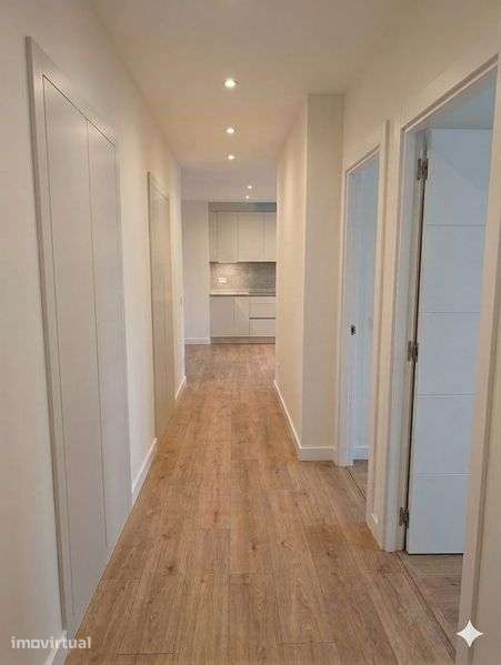 Apartamento T3 remodelado - Grande imagem: 3/7
