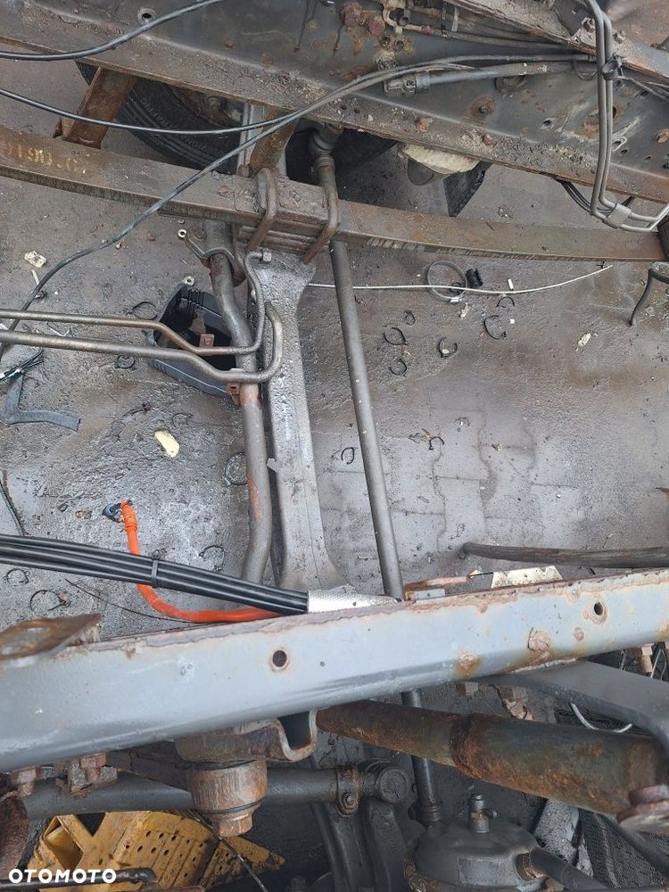 Belka przednia oś Volvo FL Renault Midlum R19,5 piasta z tarczą - 1