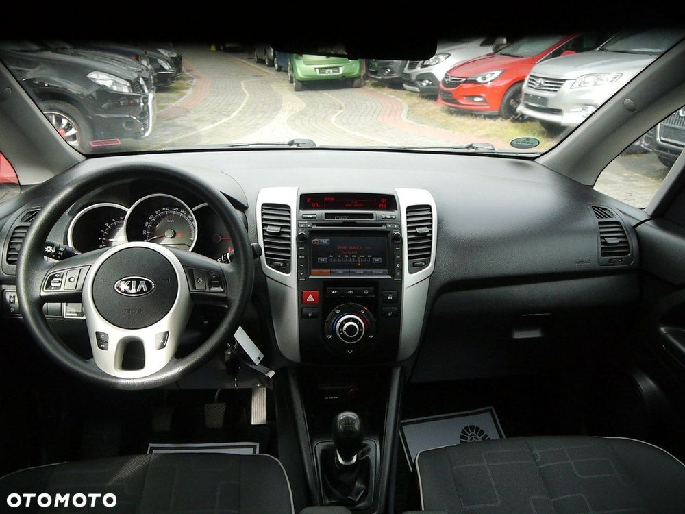 Kia Venga 1.4 CRDi 90 Dream-Team Edition - 17