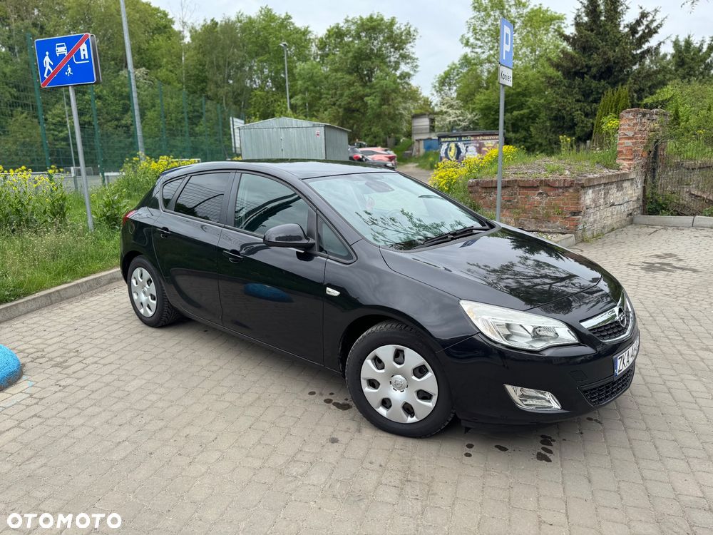 Opel Astra 1.7 CDTI DPF Design Edition - 2