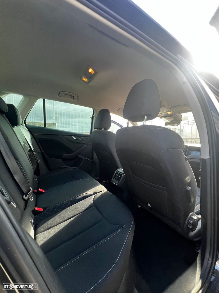 Skoda Kamiq 1.0 TSI Ambition - 14