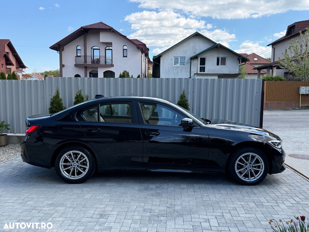 BMW Seria 3 320d xDrive AT MHEV - 12