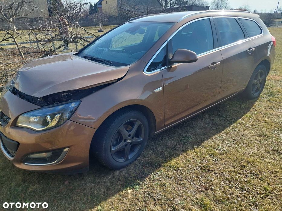 Opel Astra 1.4 T Cosmo EU6 - 1
