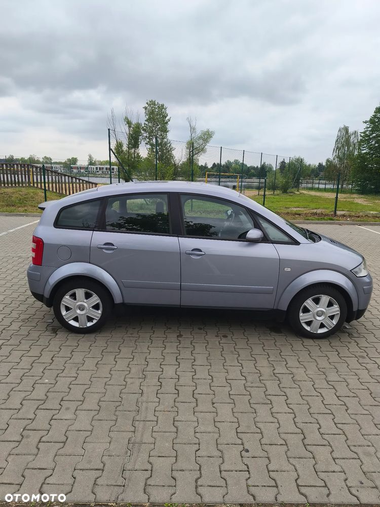 Audi A2 1.4 - 15
